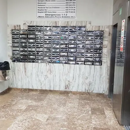 Los Cristianos Valdes Center 3 公寓